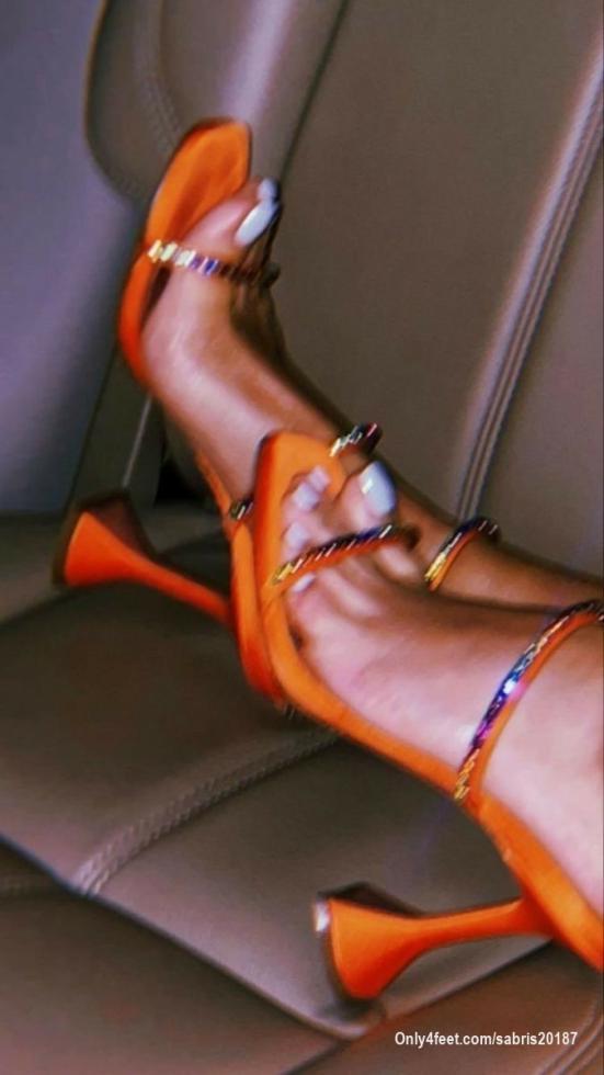 🧡
