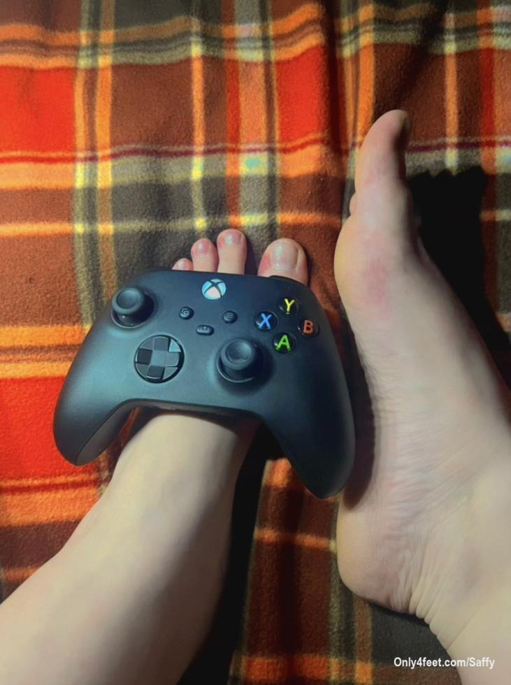 Chi viene qui a giocare con me?😏
Nel prossimo post vi mostrerò le mie mosse segrete🤫

Can you guys help me win this game?😇
In the next post i will show you my secret techniques🤫😏