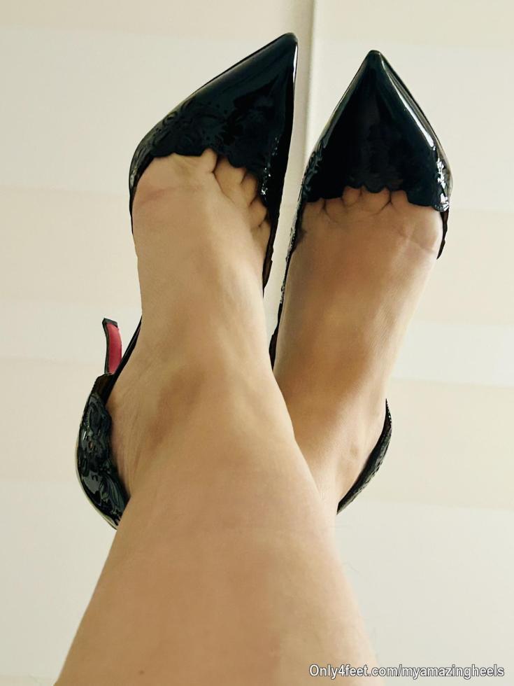 These might be my favorite Louboutin heels in my collection... And what do you think? Do you like them?